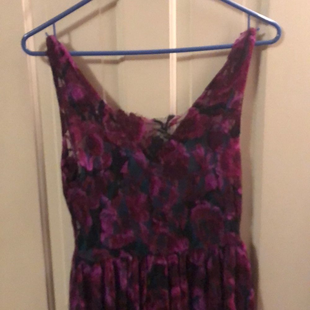 Dress - Picture 2 of 3